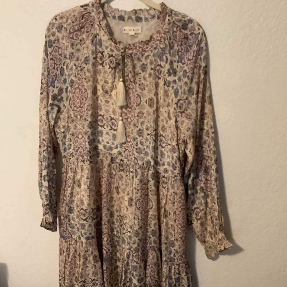 Dress - Picture 5 of 5